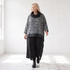 Damen Shirt Lagenlook Viskose Schwarz/Grau, asymmetrisch, Langarm, Rollkragen, Oversize große Größen – AKH Premium