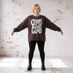 Braunes Sweatshirt mit Chaos Club Print aus French Terry und sichtbaren Außennähten