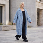 Jeansblauer Kapuzencardigan aus Baumwolljersey mit Elasthan mit lockerem geradem Schnitt
