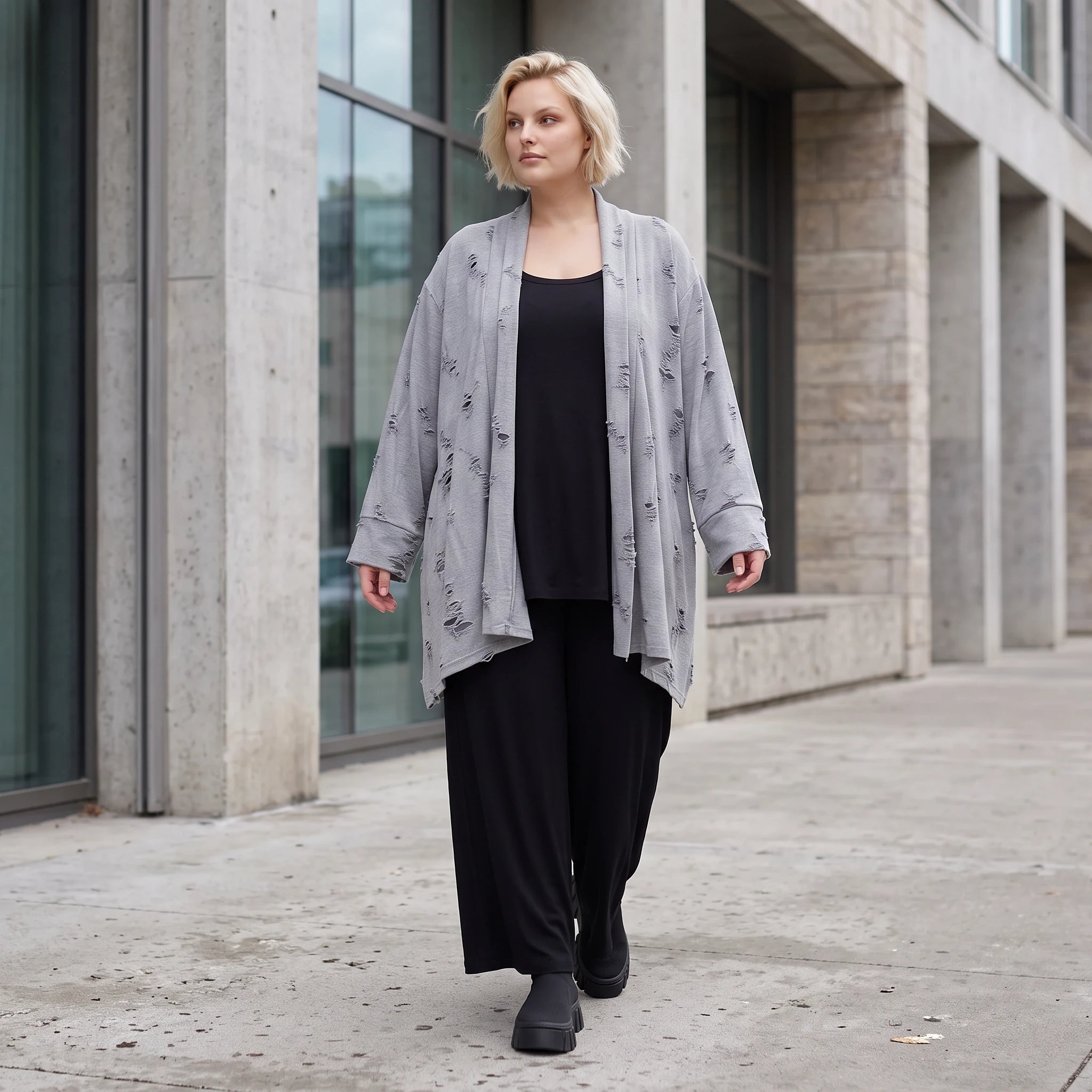 Cardigan aus staubgrauem Jersey mit Sternenmotiv in Destroyed Optik und offenem Schnitt