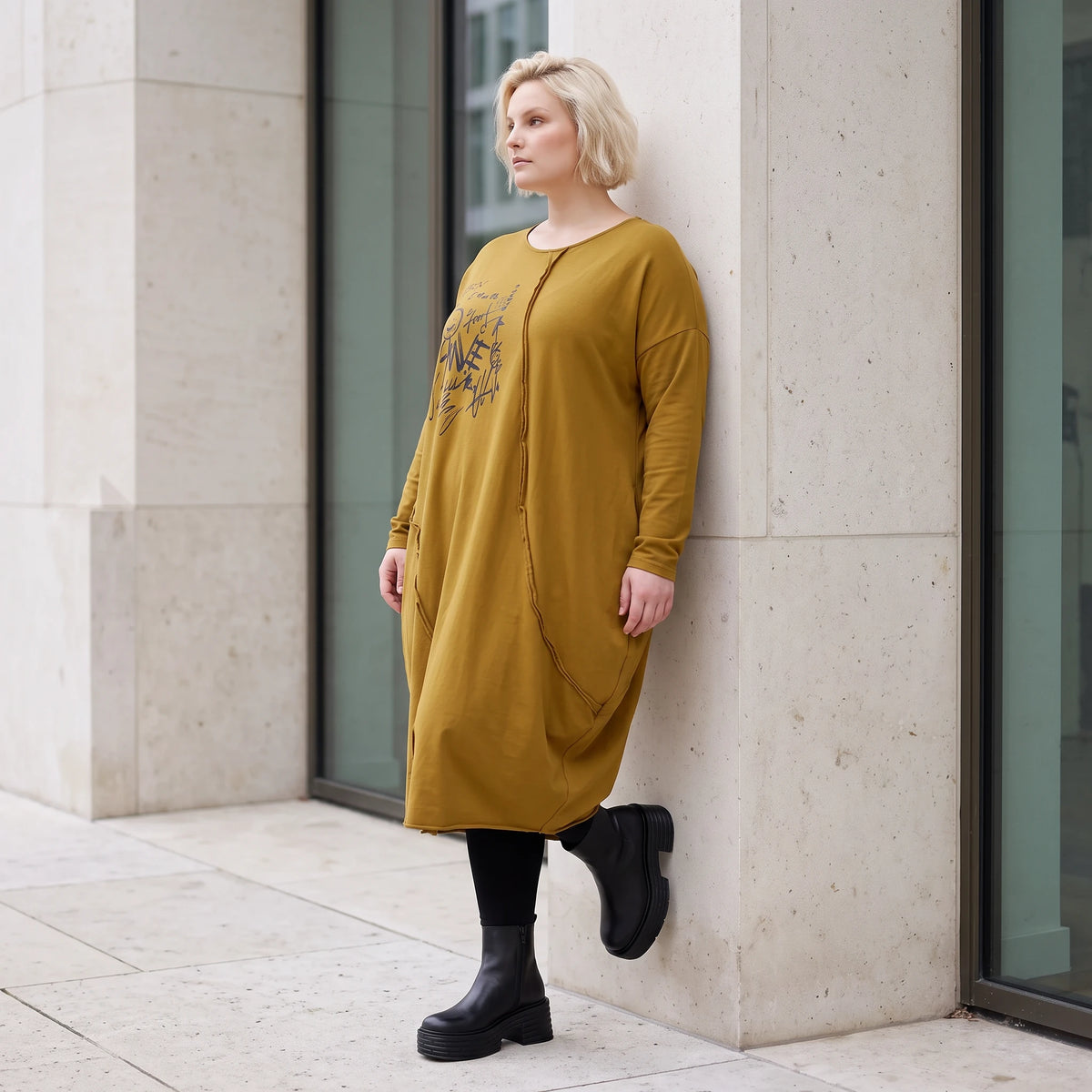 French Terry Kleid in OldCamel mit Elasthan in Ballonform locker weich Made in Italy