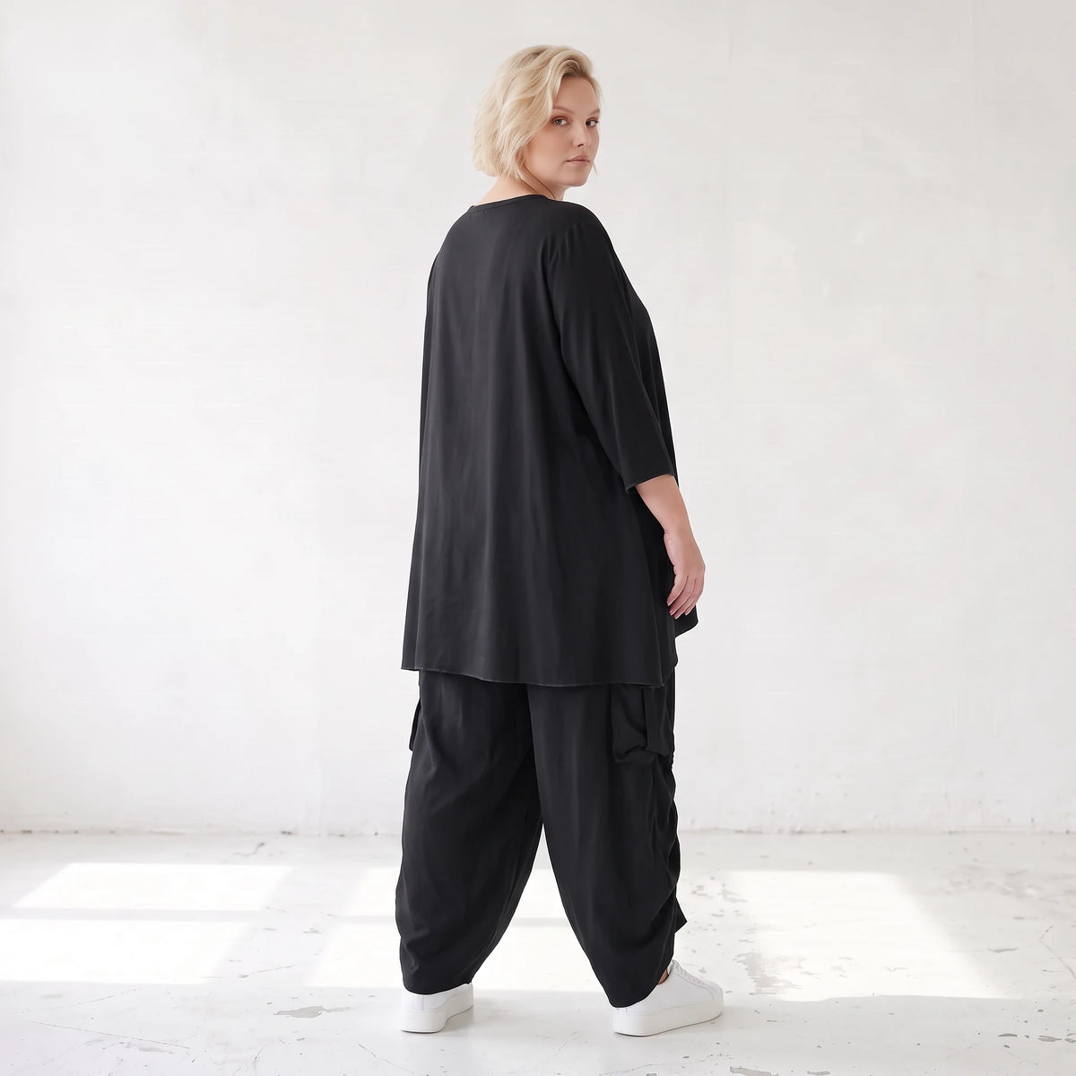 Lyocellshirt in A-Linie mit Biesenmuster zipfeligem Saum und 3/4-Arm weich fallend locker
