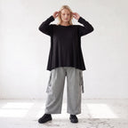Ballonhose aus Bengaline in Schwarz/Weiß mit Stretch elastischem Bund und Fransentaschen