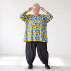 Jerseyshirt in Gelb/Multi mit Rundhalsausschnitt in A-Linie und 7/8-Arm lässig