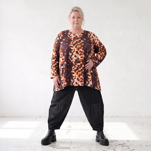 Langarmshirt aus rost/weißem Viskosetwill mit Stretch in A-Linie mit Rundhalsausschnitt