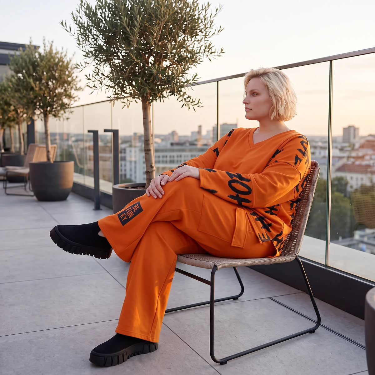 Ballonhose aus Fleece mit Stretch in legerer Form mit Taschen und Klappenverschluss