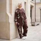 Braune Fleece Ballonhose mit Stretch Schnürbund und Taschen für winterlichen Komfort