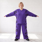 Lila Fleeceshirt mit V-Ausschnitt und Langarm weich warm im geraden Schnitt Stretchfit