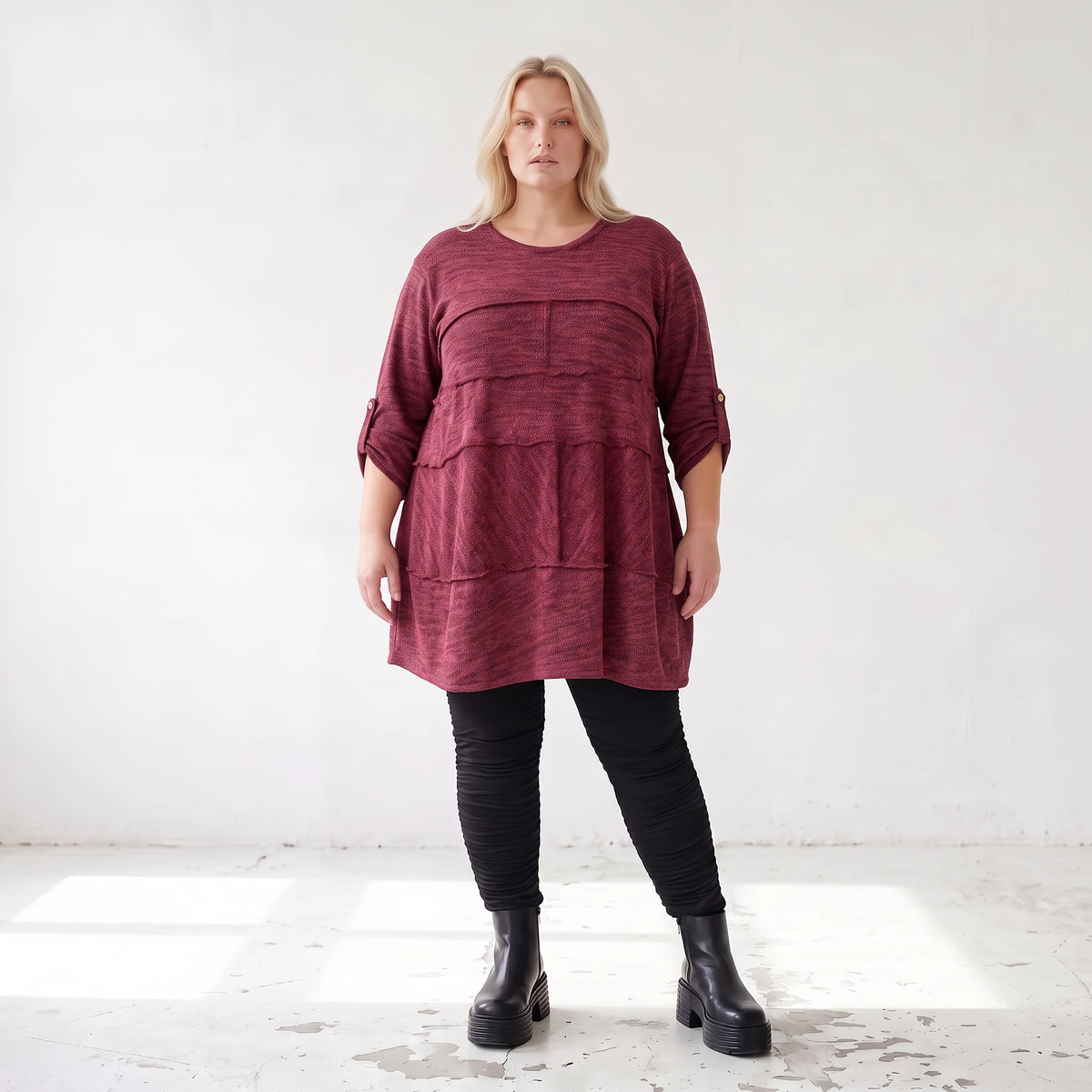 Bordeaux Strickshirt in A-Linie mit Stretch und Faltennaht Musterung weich winterlich