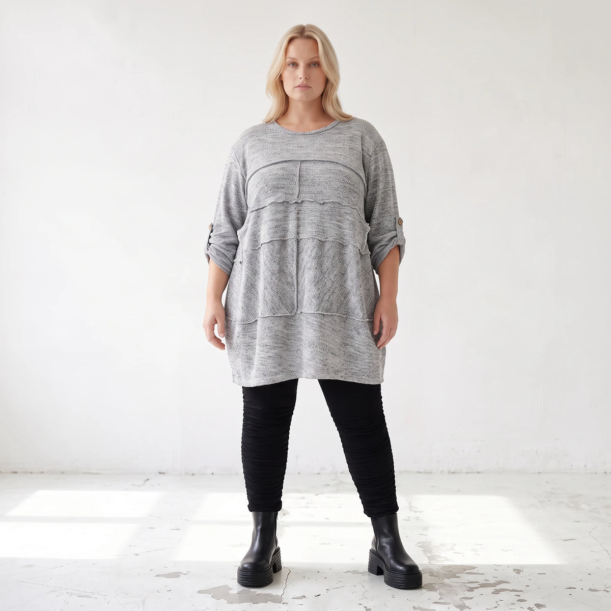 Silbernes Strickshirt in A-Linie aus weichem Stretchstoff warmes Basic für den Winter