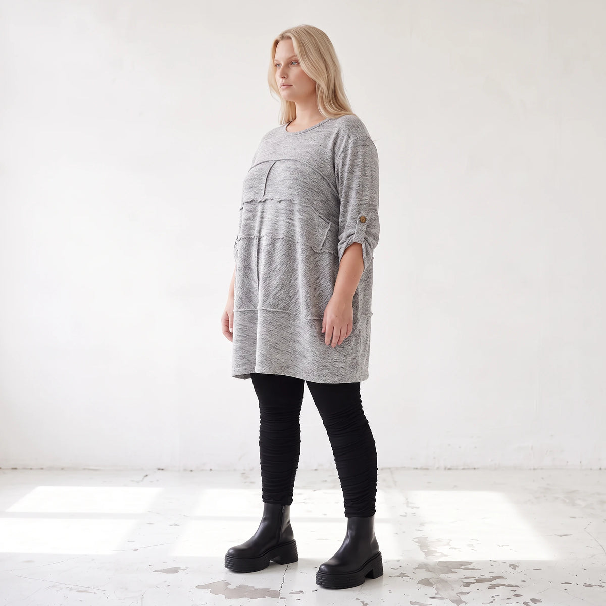 Silbernes Strickshirt in A-Linie aus weichem Stretchstoff warmes Basic für den Winter