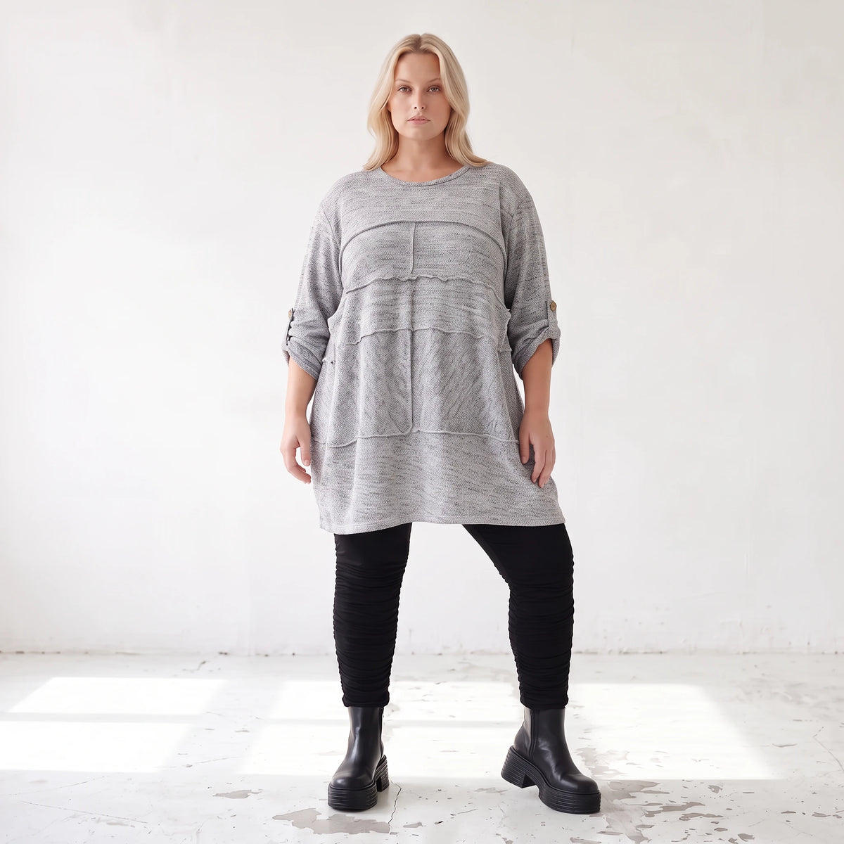 Silbernes Strickshirt in A-Linie aus weichem Stretchstoff warmes Basic für den Winter