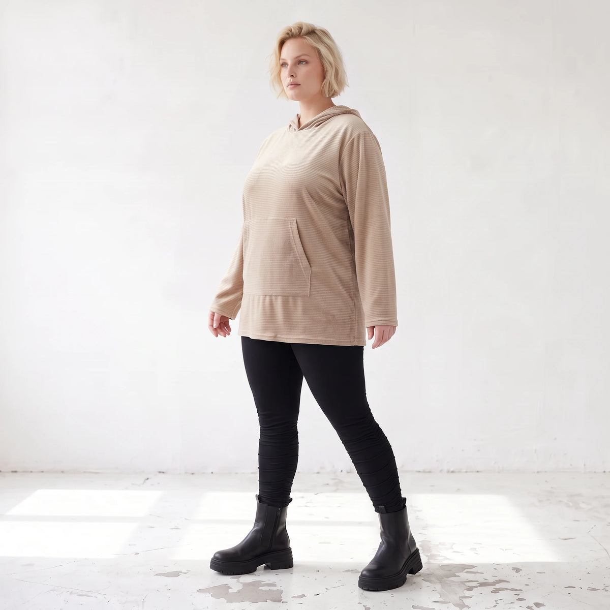 Beiger Ribb Hoodie mit Kapuze geradem Schnitt und Elasthan weiches Basic für den Alltag