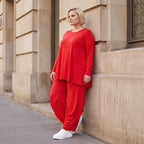 Rotes Langarmshirt aus Slinkystoff mit Stretch in glockiger Form und Rundhalsausschnitt