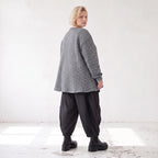 Strickjacke in A-Form mit Reißverschluss Rundhalsausschnitt Taschen Memorytaft leicht