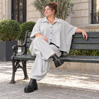 Graue Ballonhose aus weichem Rippmaterial mit elastischem Bund und aufgesetzten Taschen