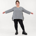 Langarmshirt in Creme/Dunkelblau mit A-Linie aus weichem Stretchjersey und Schlitzen