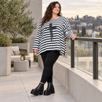 Langarmshirt in A-Linie aus Stretchjersey in Creme/Dunkelblau mit seitlichen Schlitzen