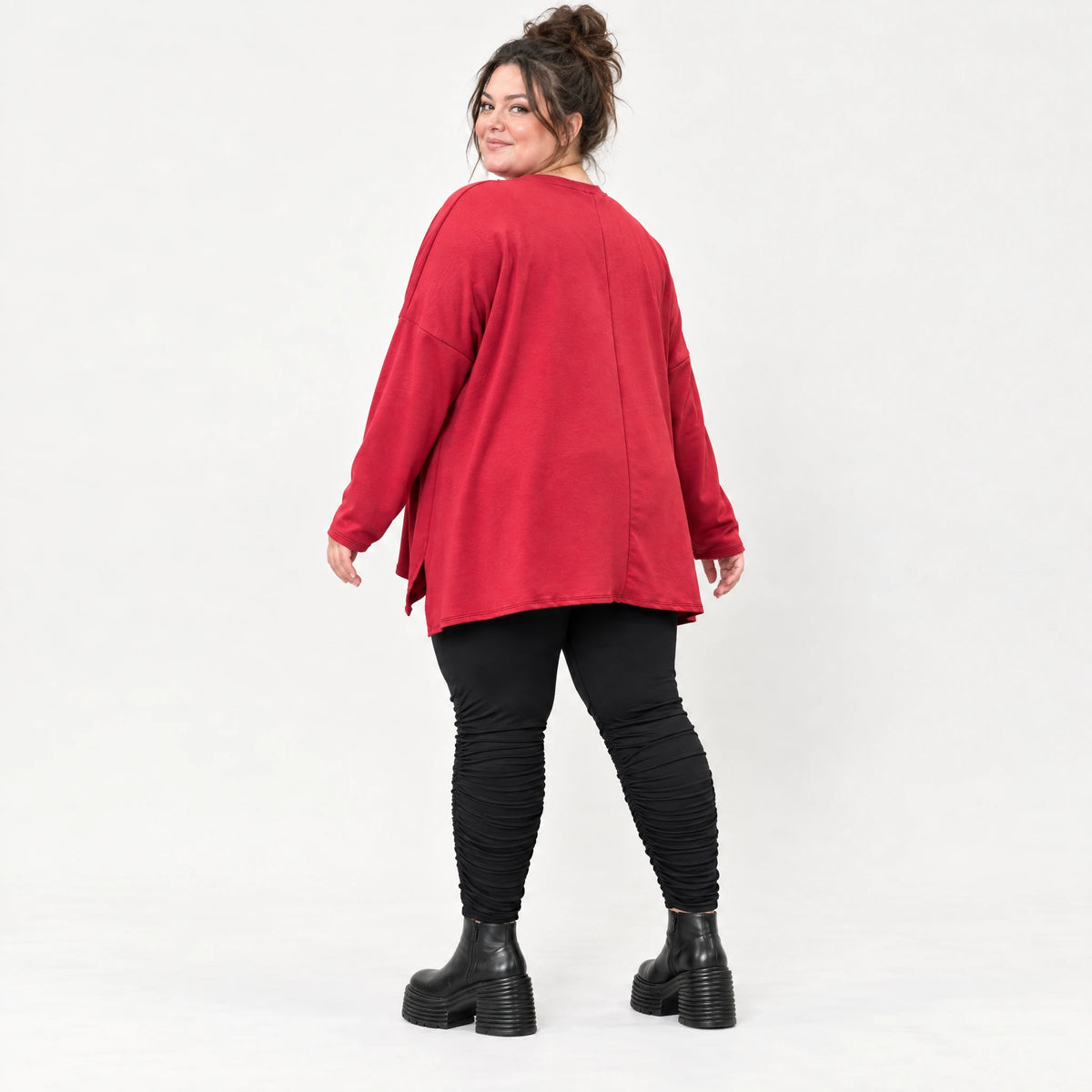 Langarmshirt in Rot mit Rundhalsausschnitt und fließender A-Linie aus Stretchjersey