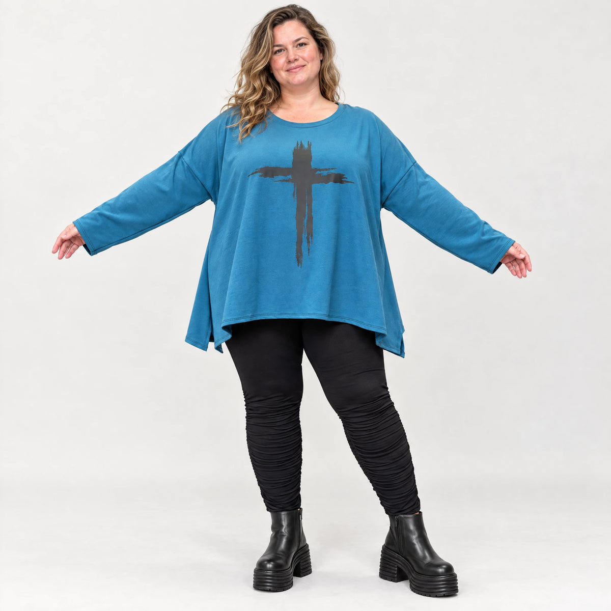Blaues Langarmshirt aus warmem Stretchjersey mit Rundhalsausschnitt in lässiger A-Linie