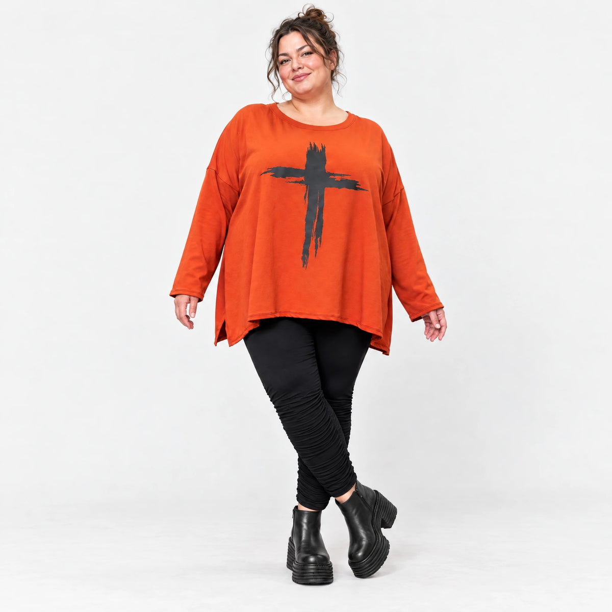 Langarmshirt in leuchtendem Orange aus weichem Stretchjersey aus Italien mit A-Linie