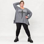 Langarmshirt in Grau mit fließender A-Linie und Rundhalsausschnitt aus weichem Jersey