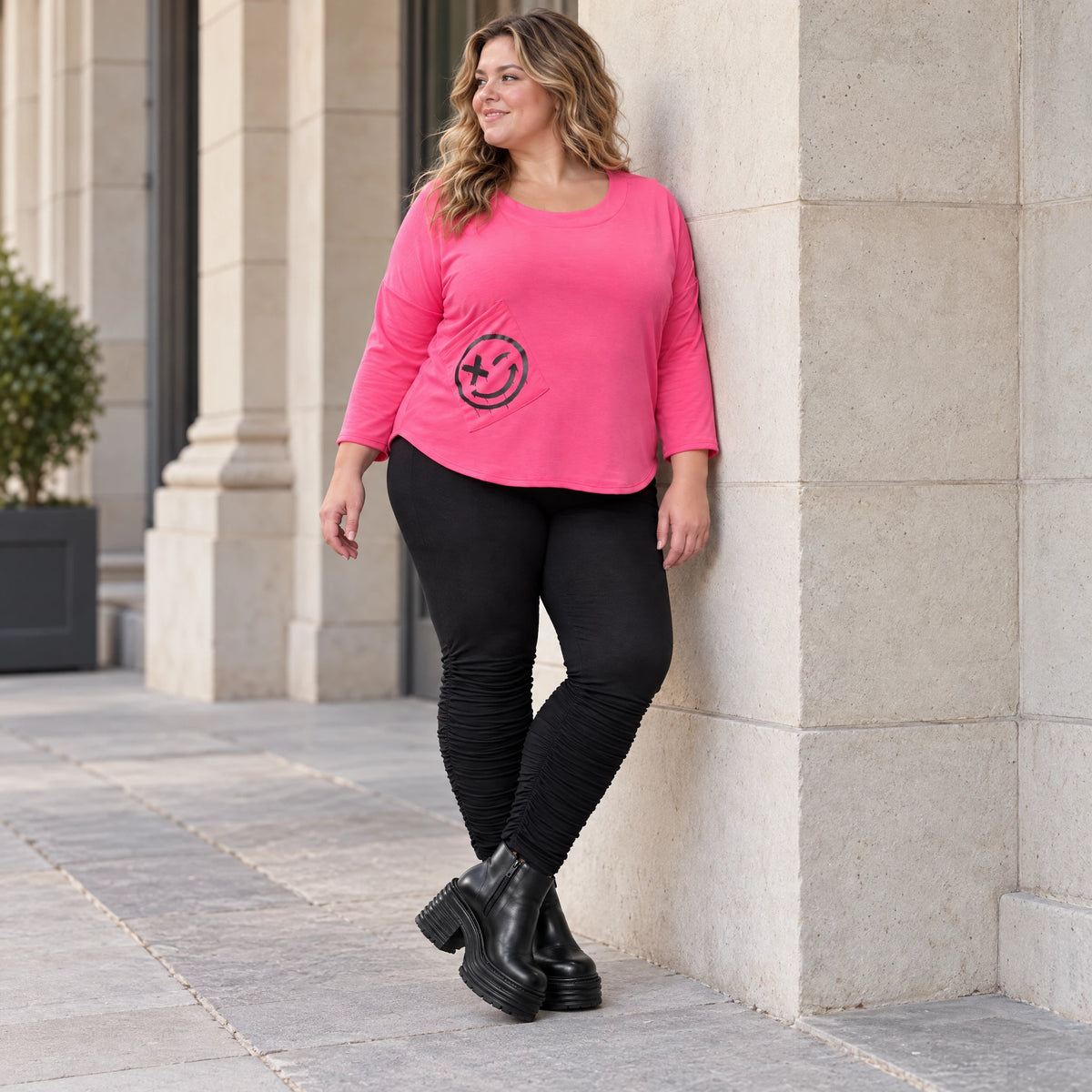 Rundhalsshirt in Pink aus weichem Stretchjersey mit 7/8-Arm und gerundeter Schnittform