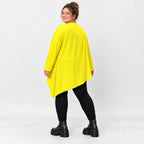 Langarmshirt in sonnigem Gelb aus weichem Stretchjersey mit asymmetrischem Zipfelsaum