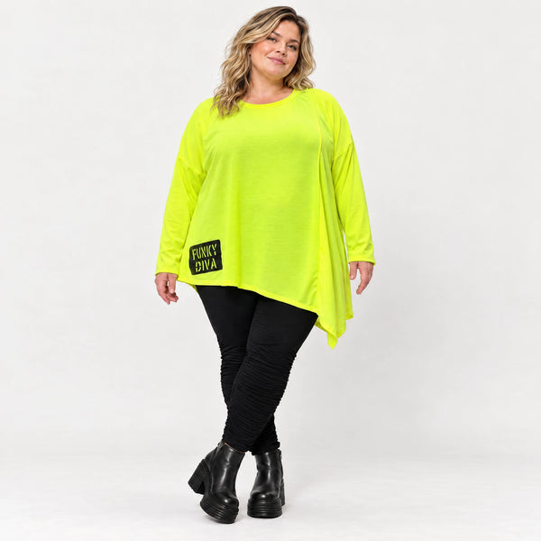 Langarmshirt in Neongelb mit asymmetrischem Zipfelsaum aus weichem Stretchjersey