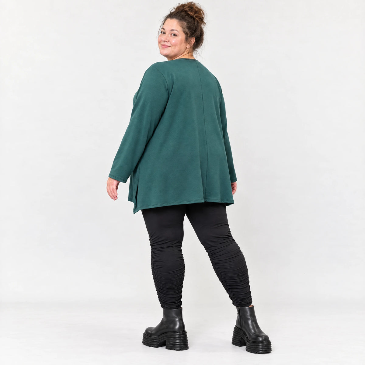 Langarmshirt in Dunkelgrün mit A-Linie und Rundhalsausschnitt aus weichem Stretchjersey