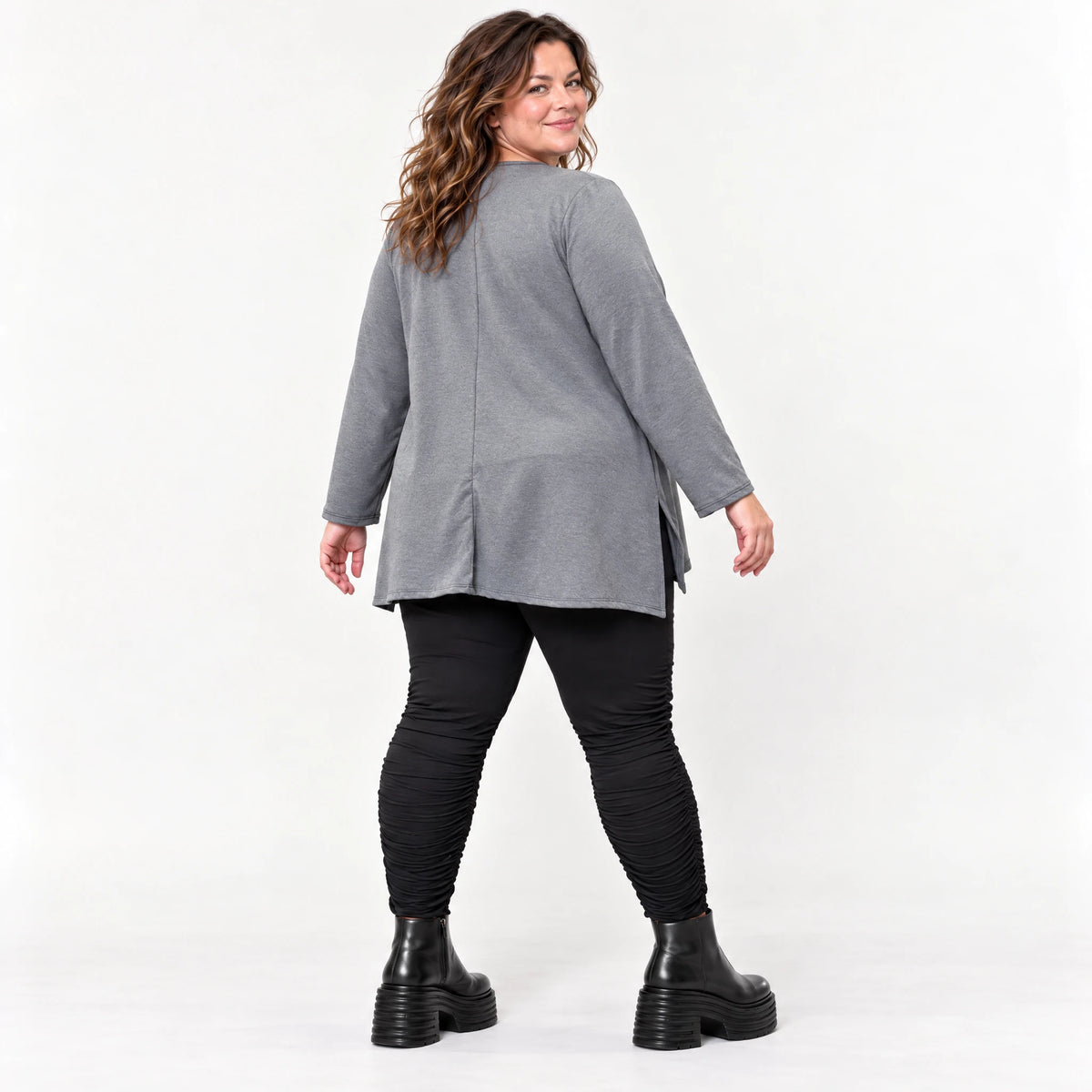 Weiches Langarmshirt in Grau mit fließender A-Linie aus feinem Jersey mit Elasthananteil