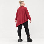 Strickshirt in Rot/Weiß Melange mit asymmetrischem Zipfelsaum aus flauschigem Feinstrick