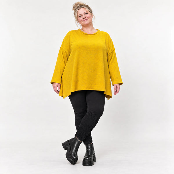 Flauschiges Feinstrickshirt in leuchtendem Gelb mit Stretchanteil und fließender A-Linie