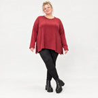 Feinstrickshirt in Rot/Weiß mit flauschigem Garn in A-Linie und Rundhalsausschnitt