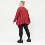 Feinstrickshirt in Rot/Weiß mit flauschigem Garn in A-Linie und Rundhalsausschnitt