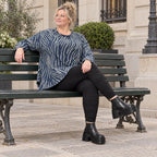 Langarmshirt aus weichem Feinstrick in Blau/Grau mit A-Linie und seitlichen Schlitzen