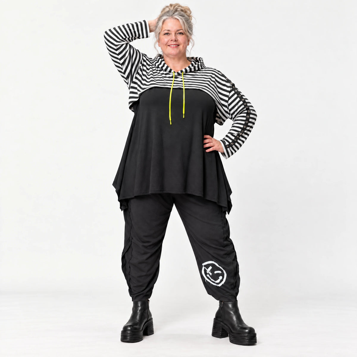 Gestreifter Überwurf mit Kapuze aus weichem Stretchjersey in Gelb/Schwarz/Weiß und Langarm