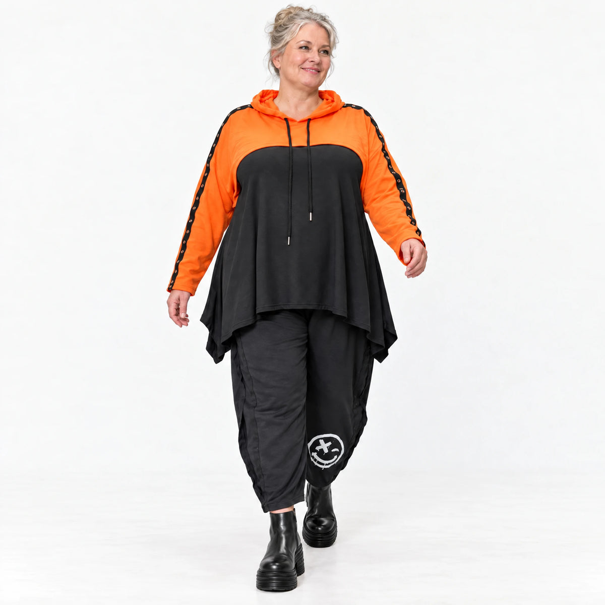 Kapuzenüberwurf in leuchtendem Orange aus feinem Stretchjersey mit Tunnelzug und Vokuhila