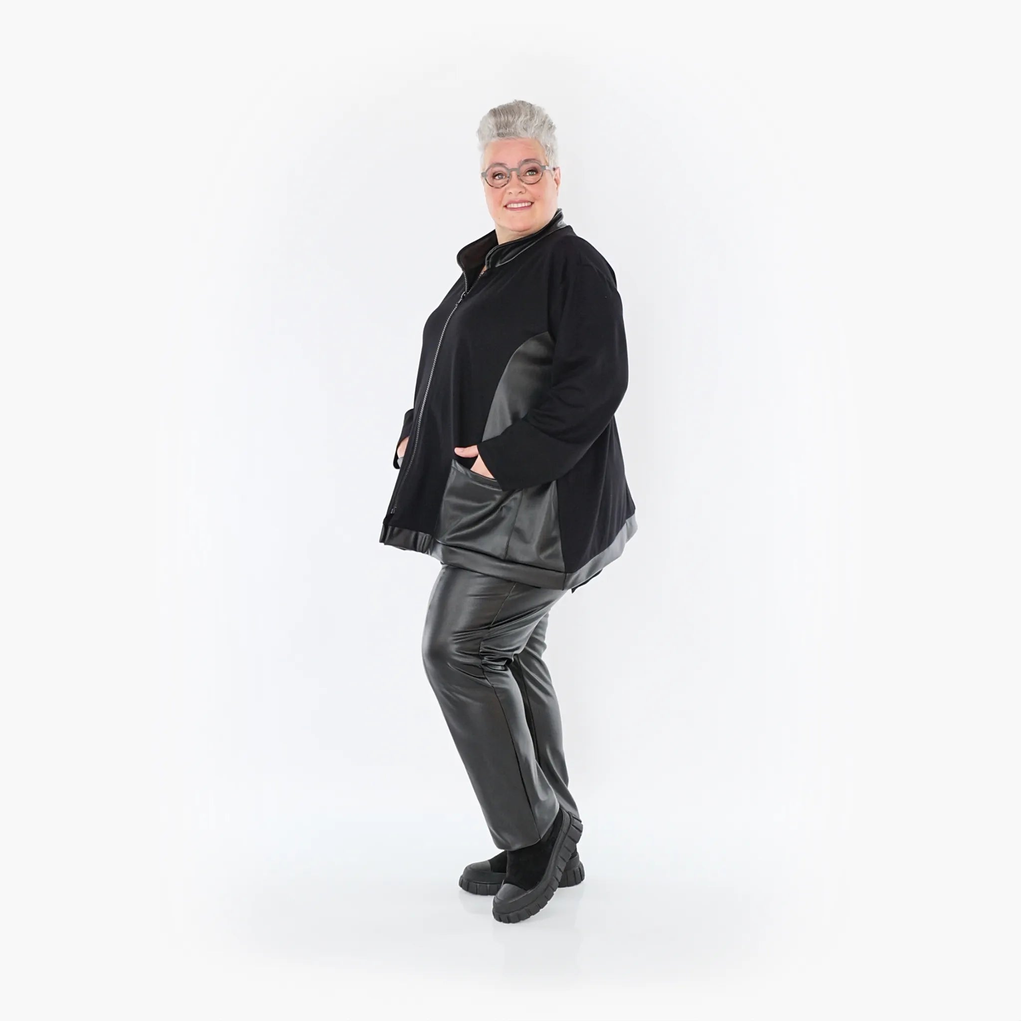  AKH Fashion Jacke in kastiger Form, aus Polyester, 1414.07017, Schwarz, Schick, Modern