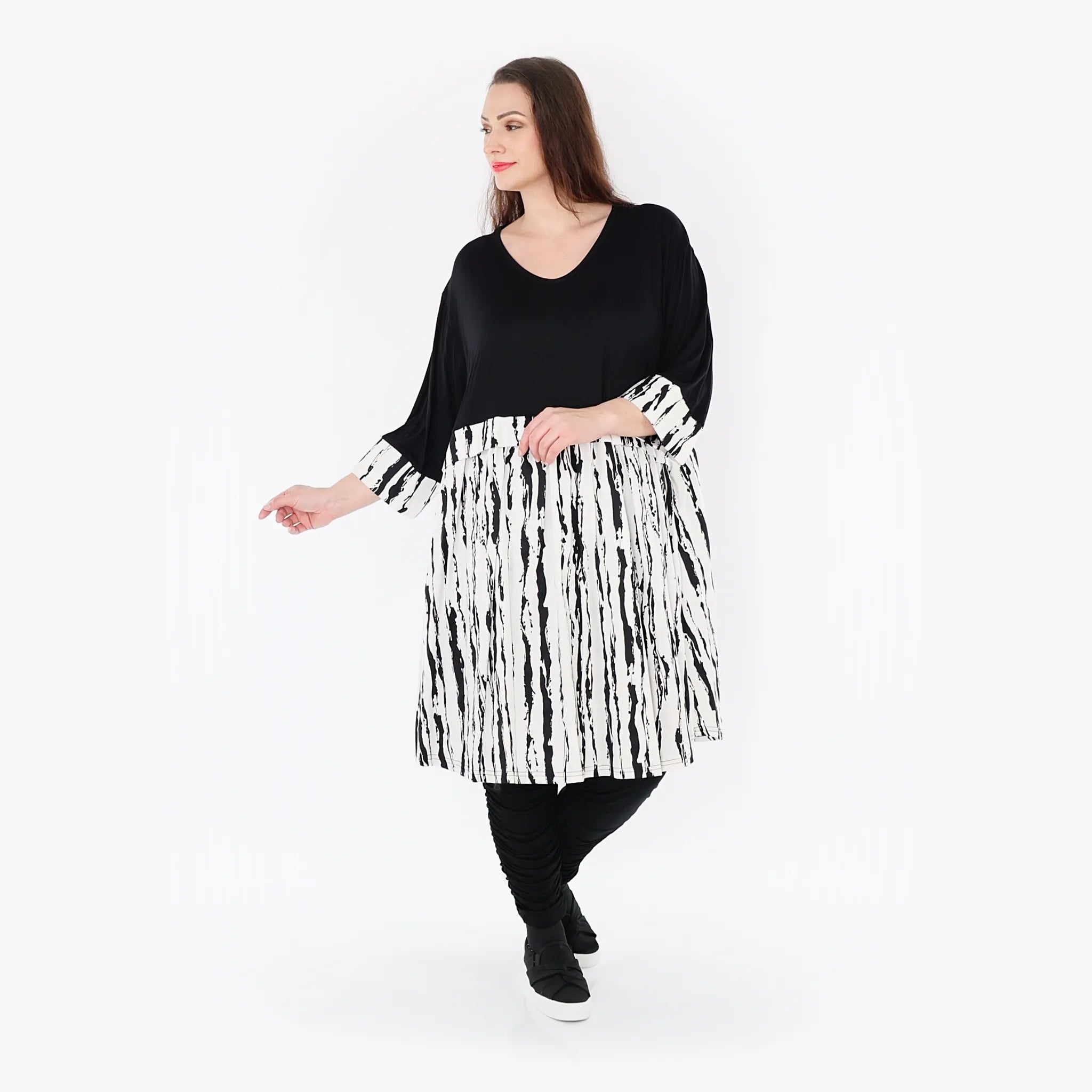  A-Form Shirt von AKH Fashion aus Viskose, 1418.06900, Weiß/Schwarz, Schick, Modern, Bequem