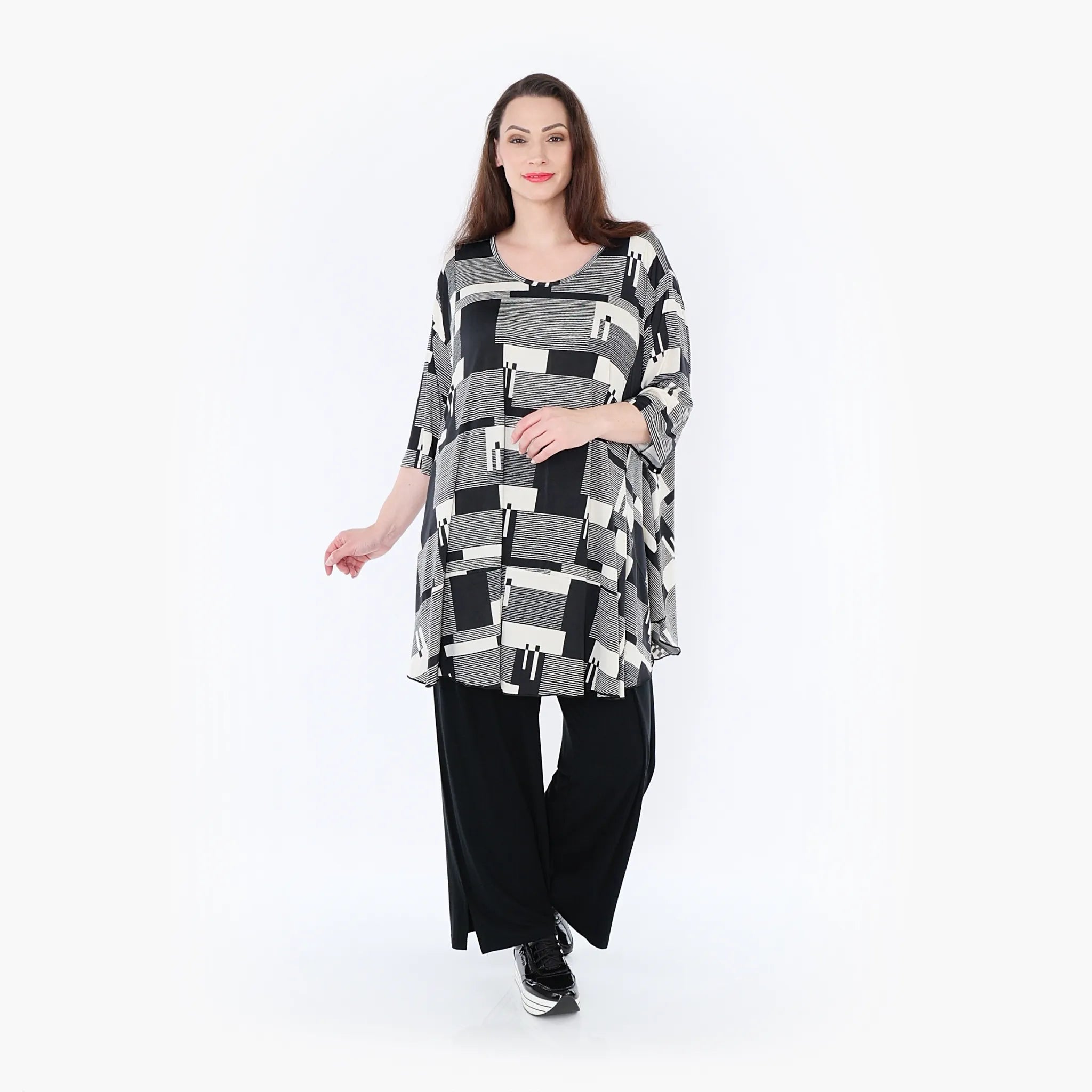  AKH Fashion Bigshirt in Glocken-Form, aus Viskose, 1426.00592, Schwarz/Ecru, Grafik, Schick