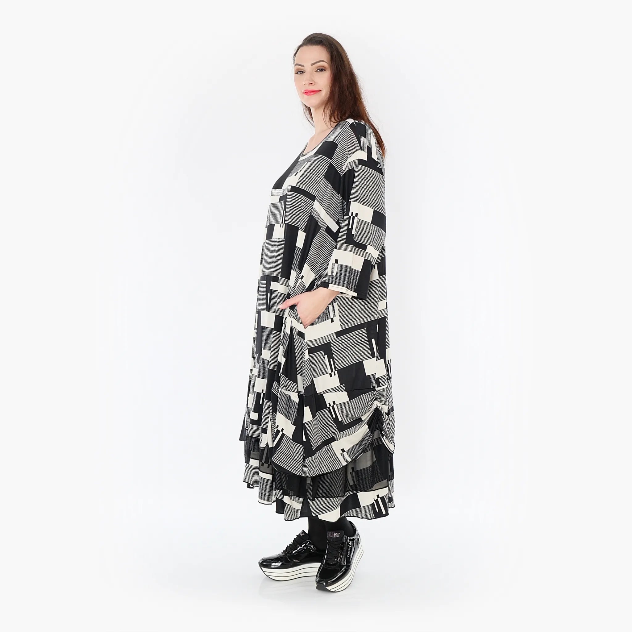  A-Form Kleid von AKH Fashion aus Viskose, 1426.06959, Schwarz/Ecru, Grafik, Schick, Schick