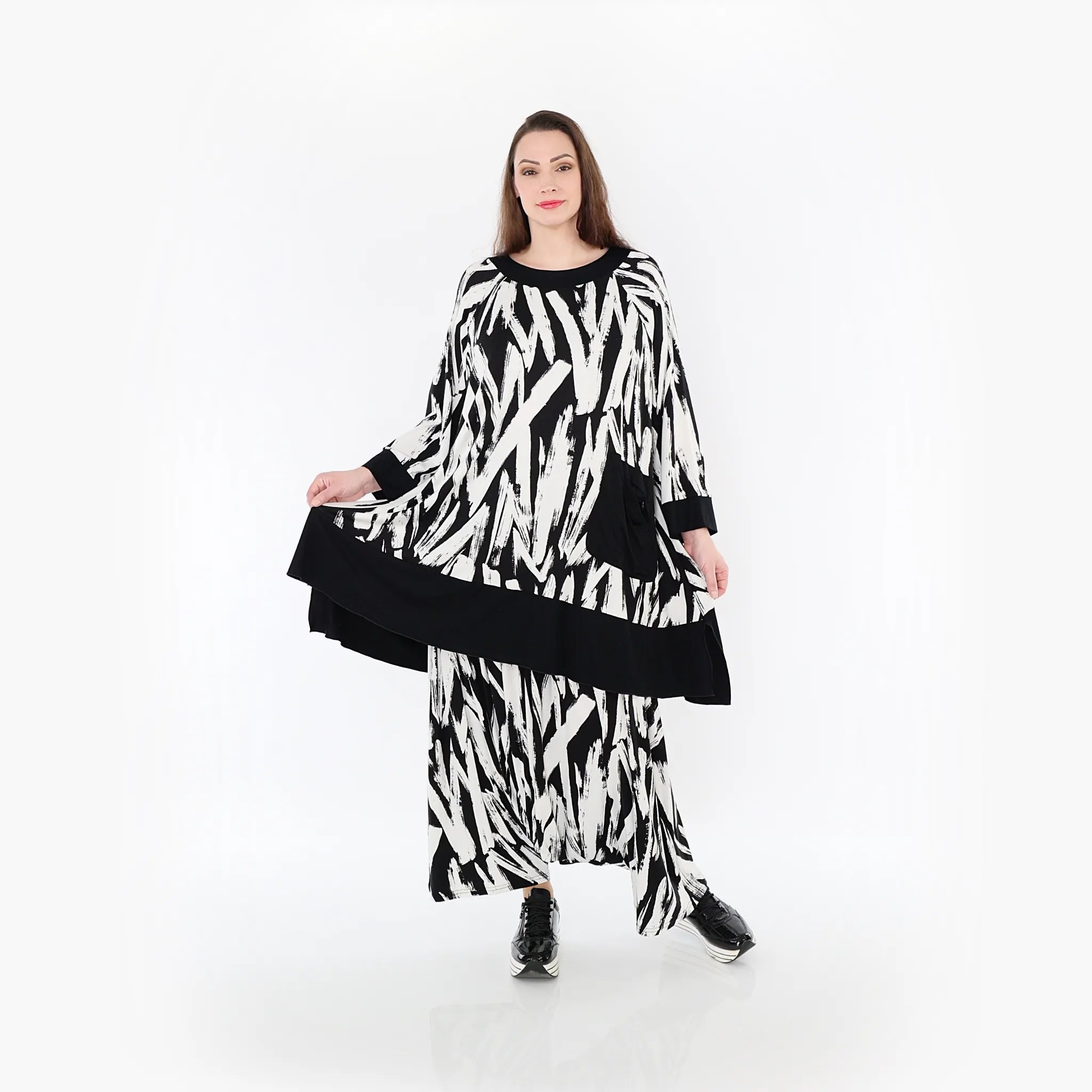  A-Form Bigshirt von AKH Fashion aus Viskose, 1439.07021, Weiß/Schwarz, Schick, Modern, Bequem
