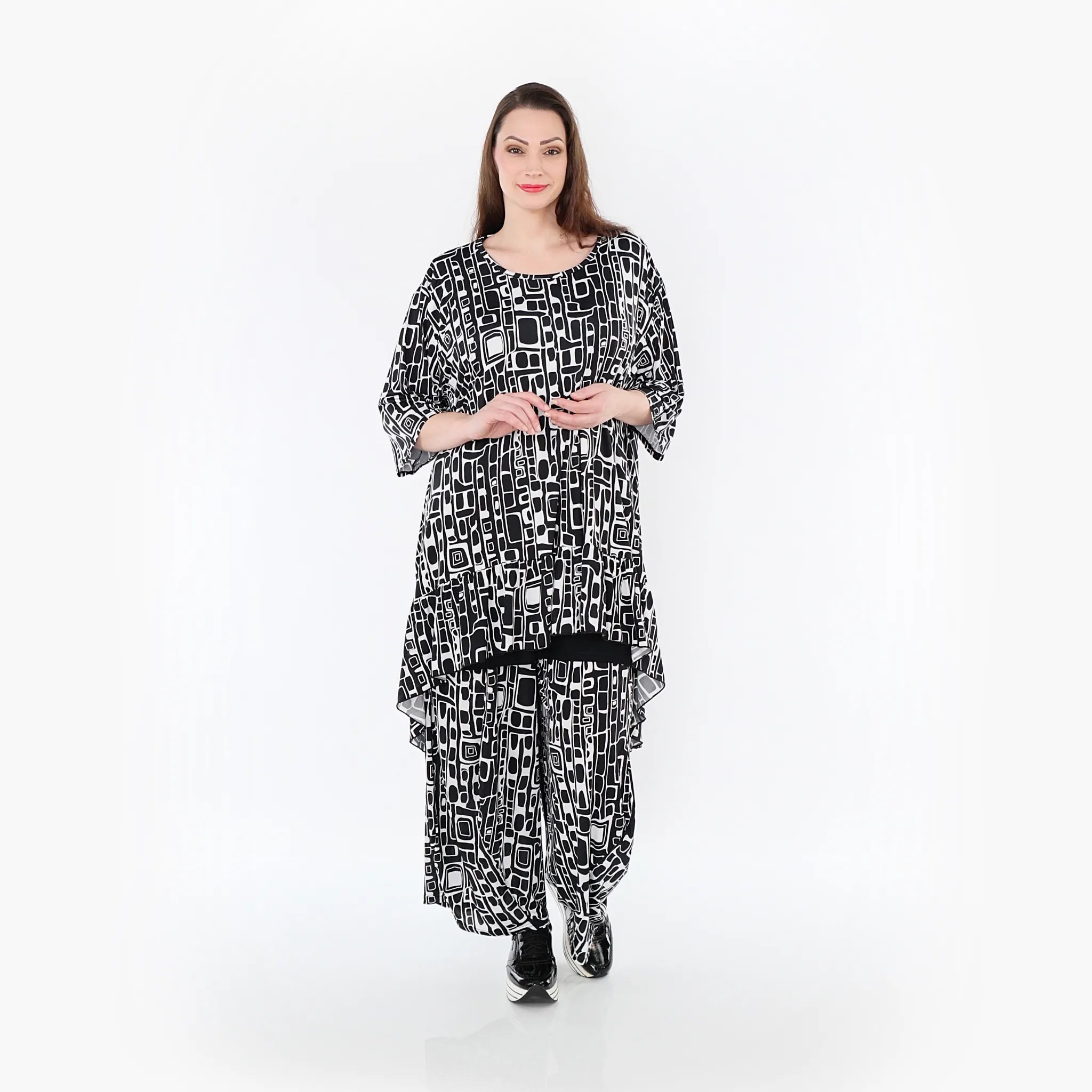  AKH Fashion Bigshirt in Vokuhila-Form, aus Materialmix, 1452.06837, Schwarz/Weiß, Abstrakt