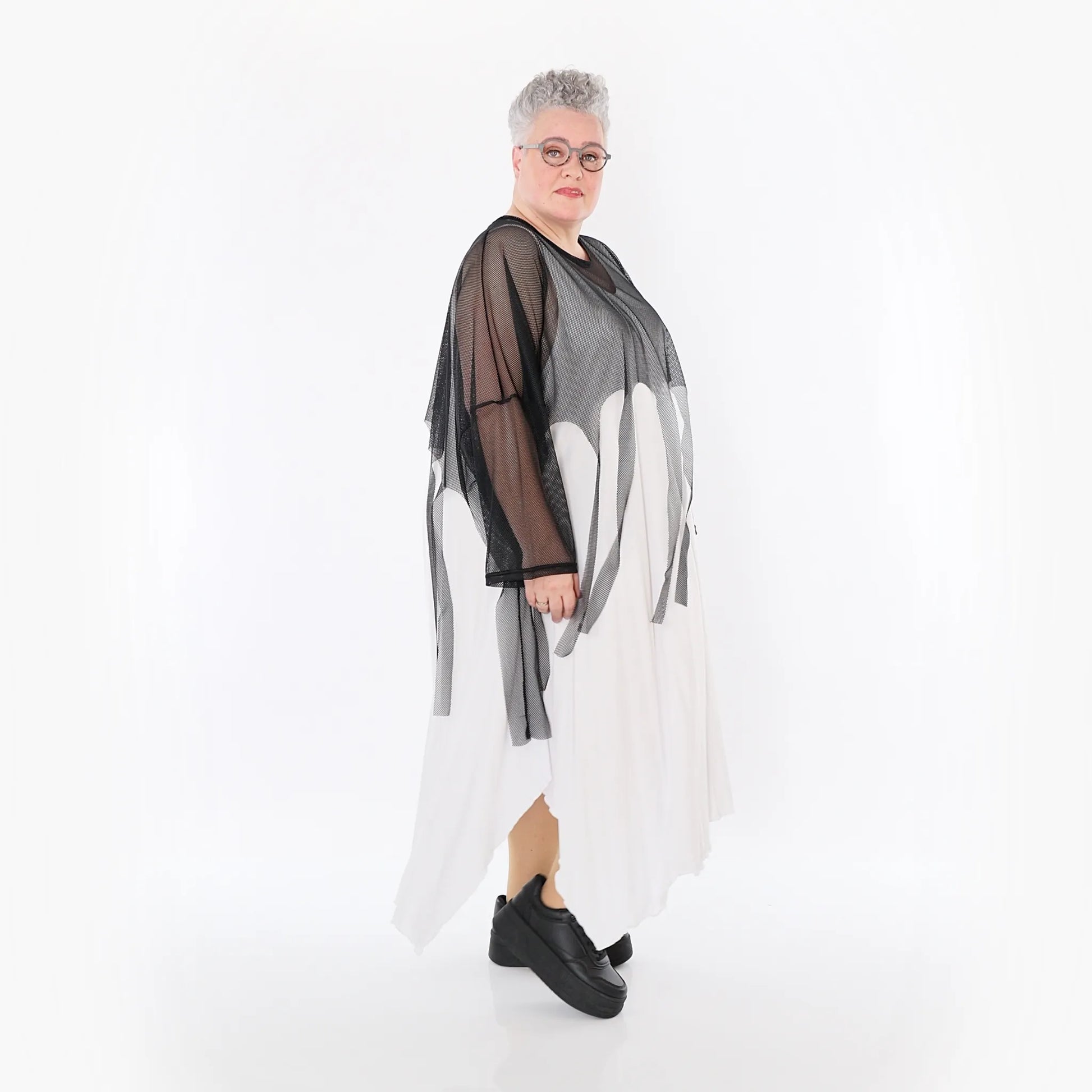  AKH Fashion Bigshirt in kastiger Form, aus Viskose, 1474.06966, Schwarz, Ausgefallen, Zeitlos