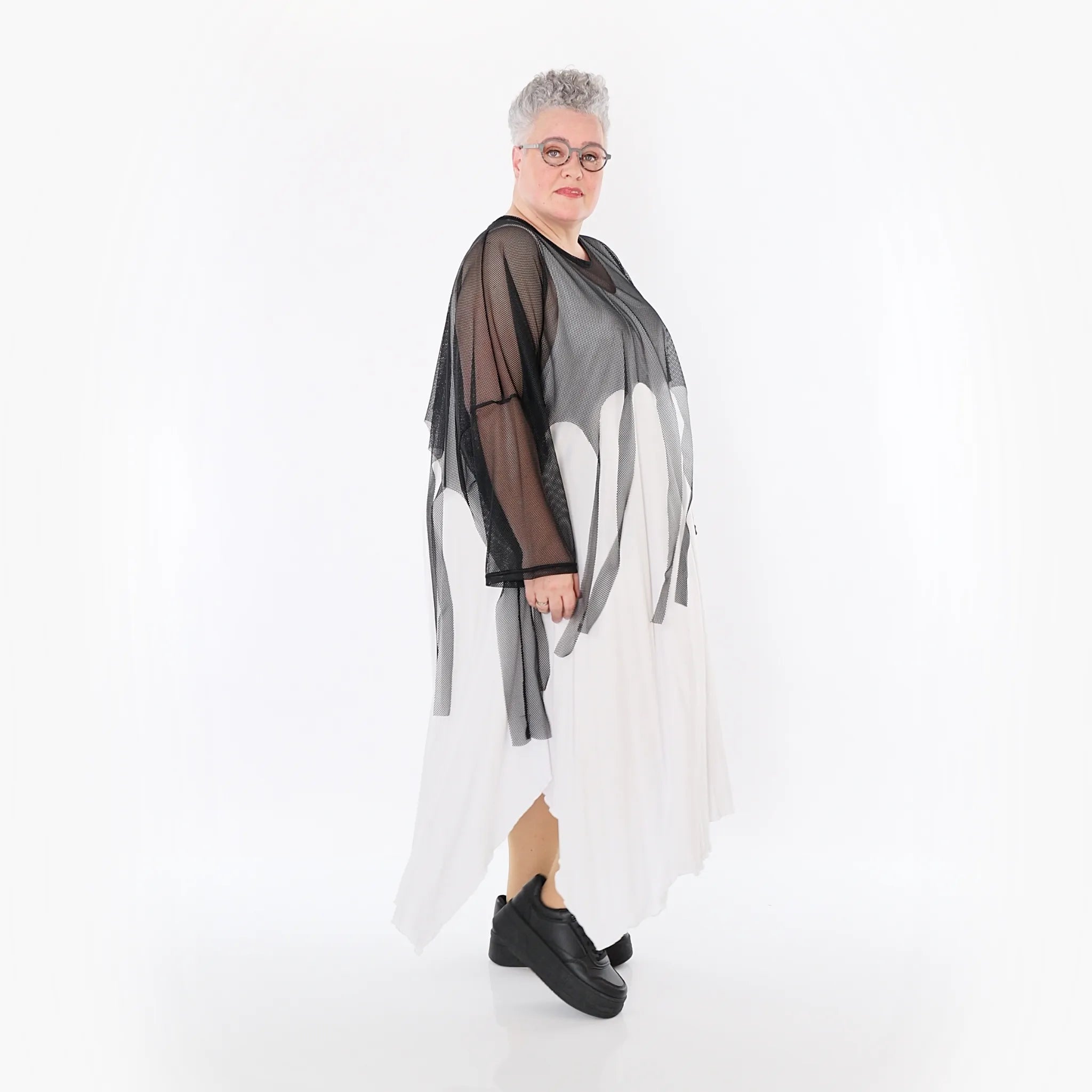  AKH Fashion Bigshirt in kastiger Form, aus Viskose, 1474.06966, Schwarz, Ausgefallen, Zeitlos