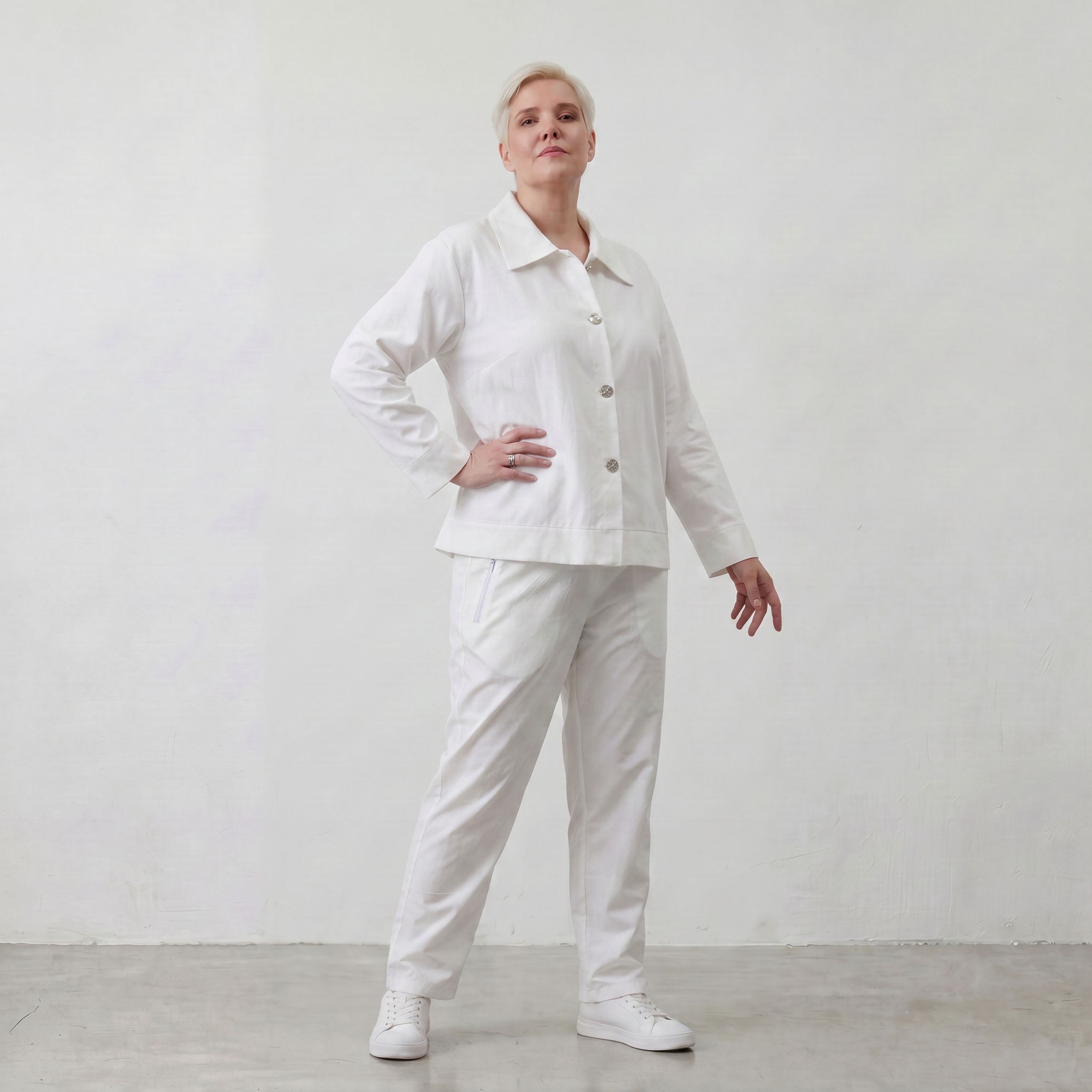 Zeitlose weisse Karottenhose aus Viskosemix weich elastisch leger modern leicht Lagenlook