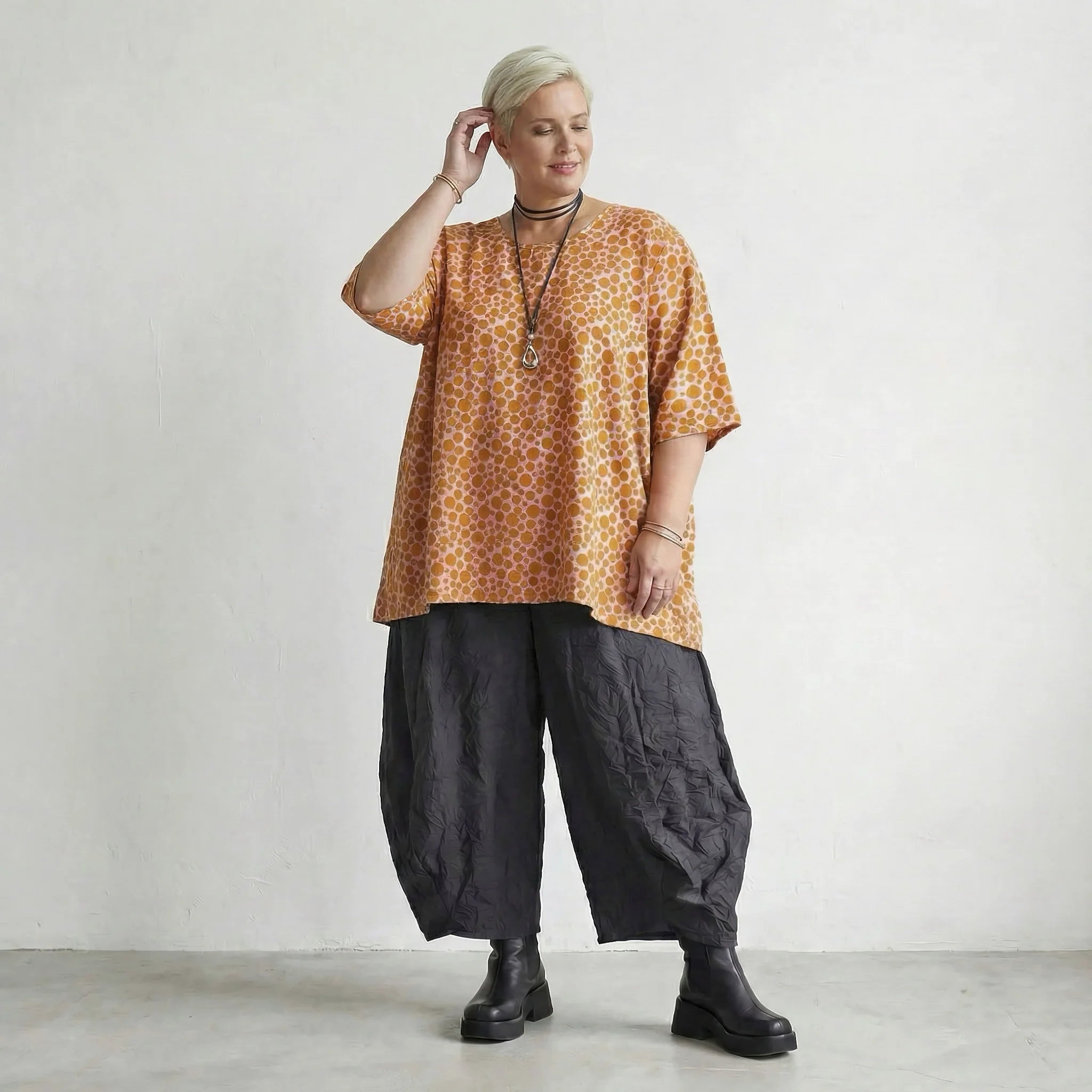 Zeitlos legeres Oversize Lagenlook A-Form Shirt mit feiner luftiger Popeline und Punkten, Rosa/Orange