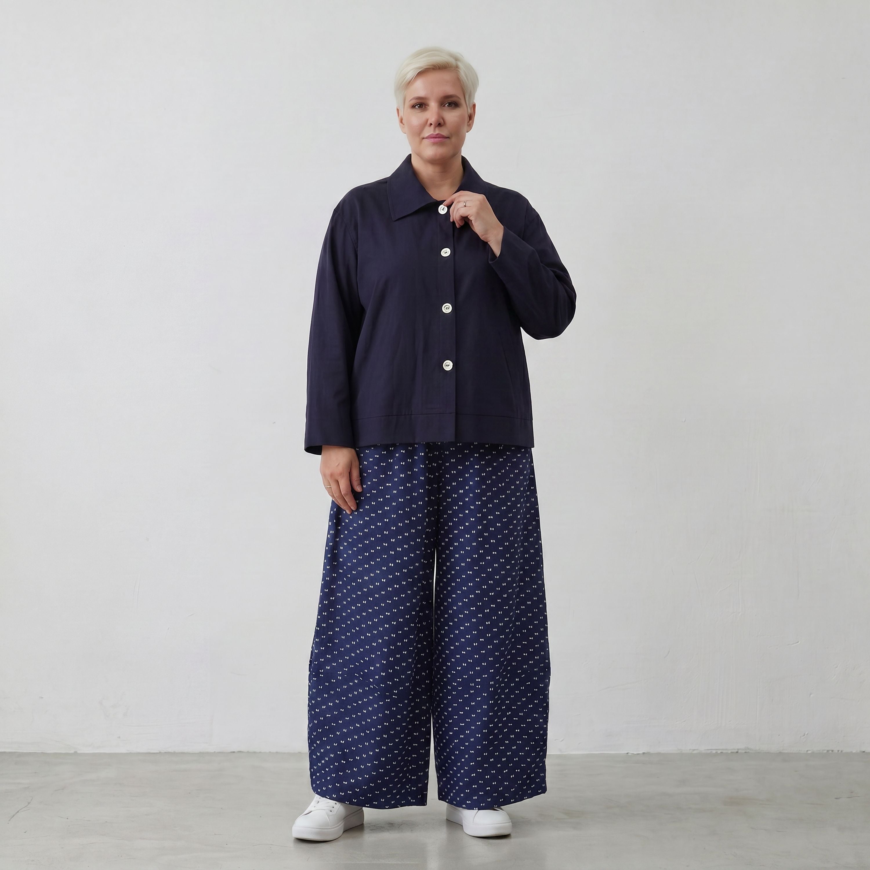 Zeitlose Marlenehose im Lagenlook Dunkelblau/Weiß weich fliessend leger Oversize Chic