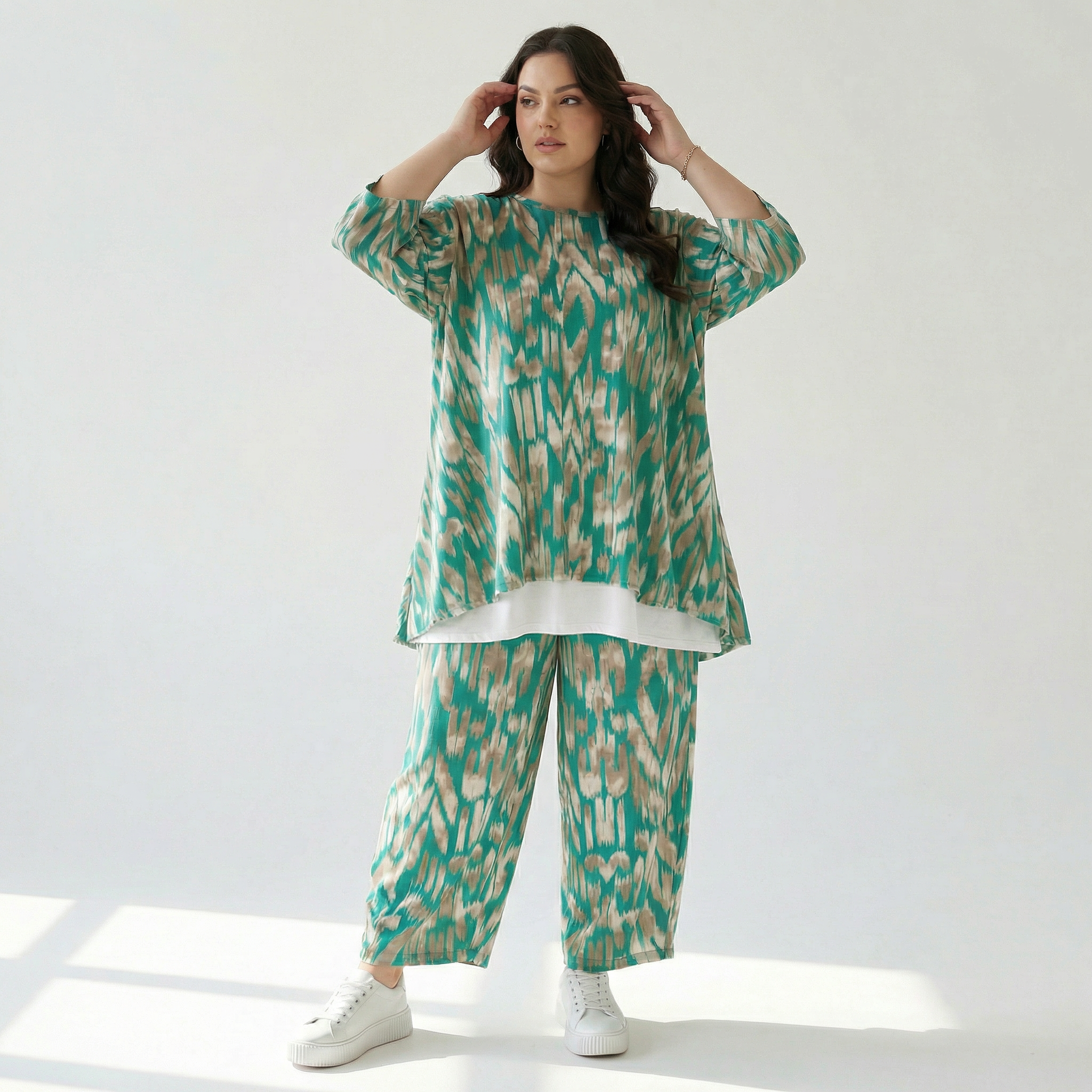  A-Form Bigshirt von AKH Fashion aus Viskose, 1296.00593, Mint-Beige, Grafik, Schick, Modern